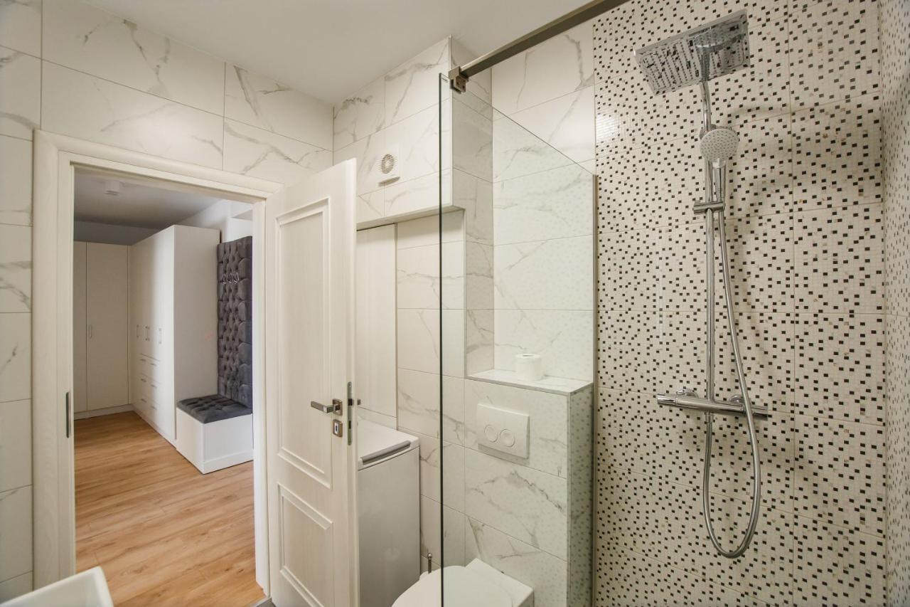Fantastic Apartment At Prima Residence オラデア エクステリア 写真